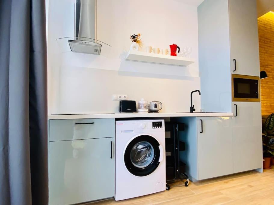 Relaxing Beachside Cabanyal Loft Apartament *